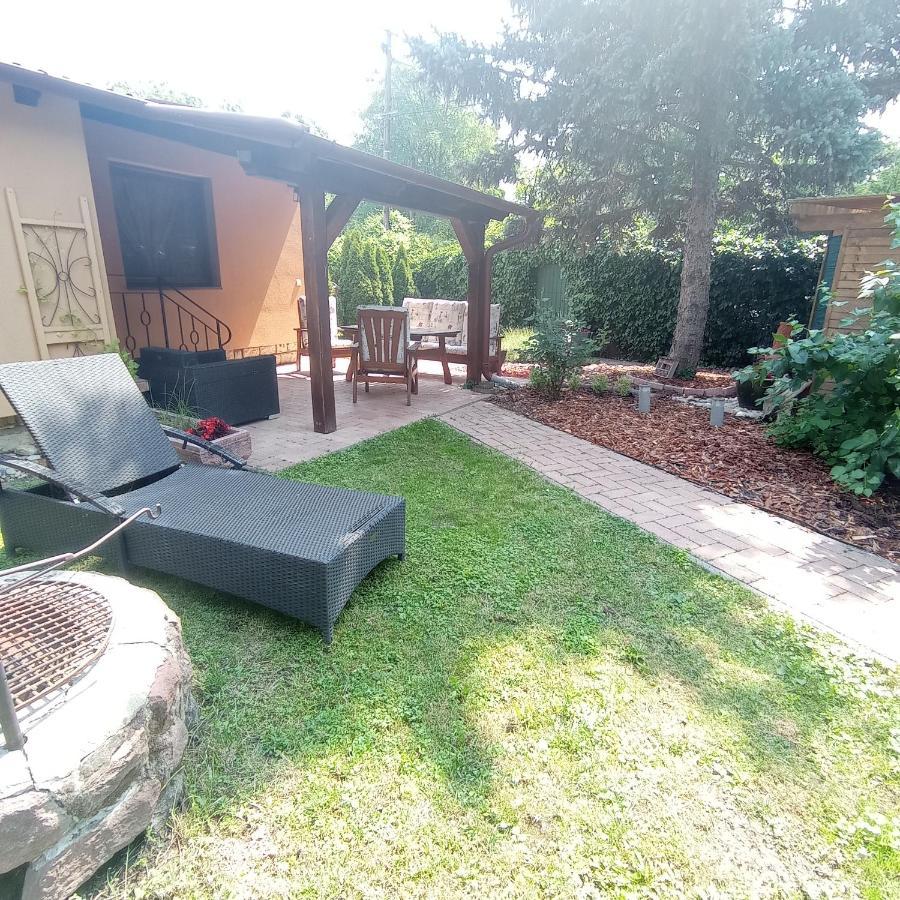 Rózsa Apartman Alsóörs Exterior foto